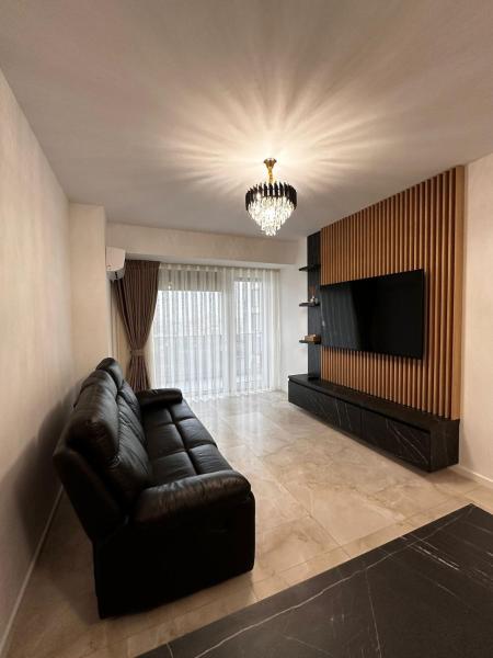 Na fotografii je vidět objekt Sarah Apartment Arena nacházející se ve městě Oradea.