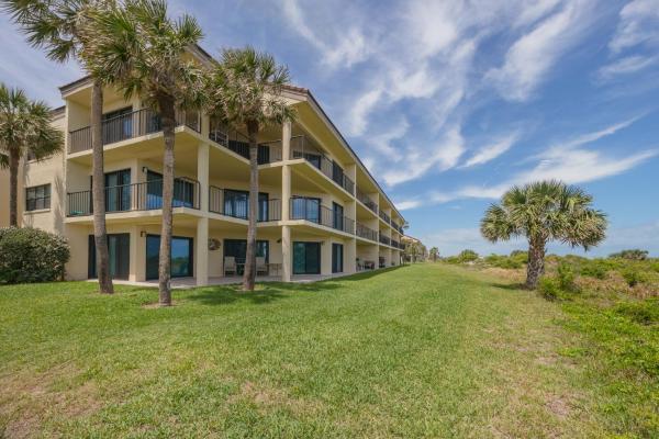 På bildet vises objektet Caribe Beautiful Ocean Front som ligger i byen St. Augustine.
