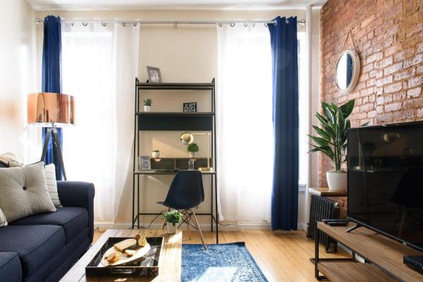 428-4R 2 BR Newly Furnished, New York