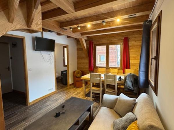 Superbe Duplex Style Refuge Avec Parking Pour 5 Pers - Fr-1-445-216 - Montgenèvre