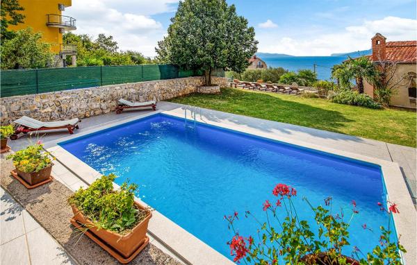 4 Bedroom Nice Apartment In Rijeka - Rijeka