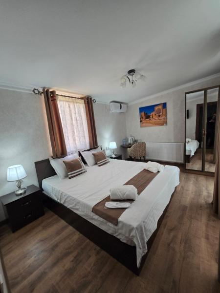 Na fotografii je vidět objekt Shukran hotel nacházející se ve městě Buchara.