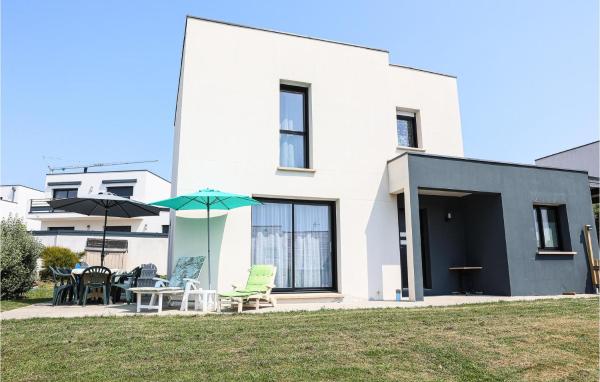 A la foto es mostra l'objecte Nice Home In Clohars-Carnoët With Wifi situat a la ciutat de Keranquernat.
