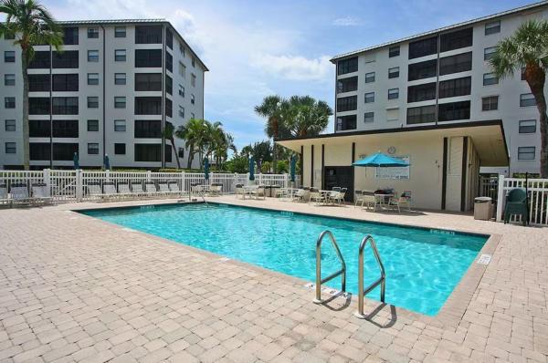 Estero Cove 324 - Fort Myers Beach, FL