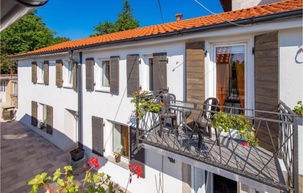 På bilden syns objektet 3 Bedroom Awesome Home In Jurdani som ligger i staden Jušići.