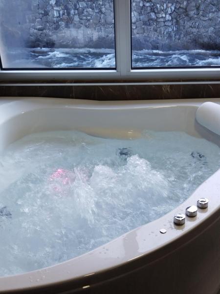 Kuvassa näkyy kohde Lela lux, joka sijaitsee kaupungissa Jošanička Banja.
