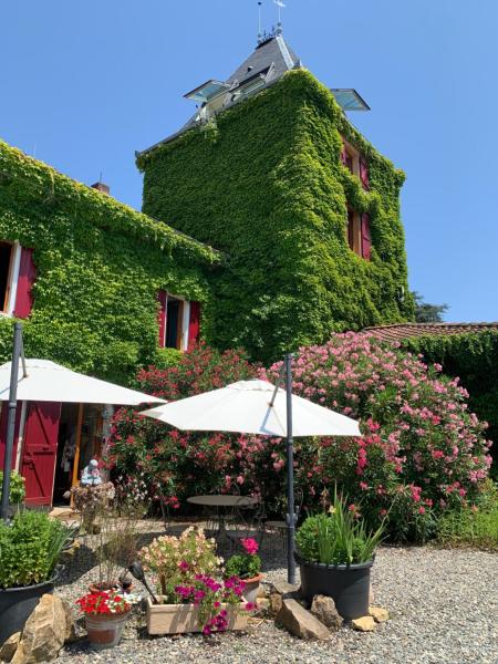 A la foto es mostra l'objecte Château de Boubène situat a la ciutat de Saint-Marcet.