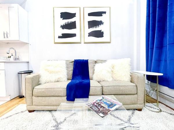62-2B Renovated 1BR located in Prime Upper East Side, New York