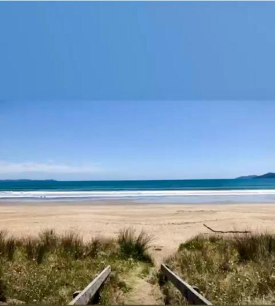 Na zdjęciu widoczny jest obiekt Epic Beachfront Bure - Taipa położony w mieście Taipa.