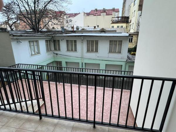 Zdjęcie 5: Studio - Sleeps 2 -Smoking on balcony - Pets -Wifi
