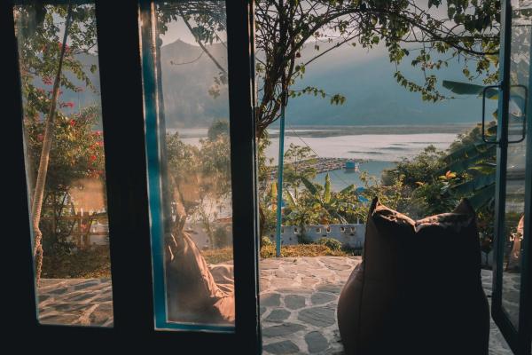 Foto 2: Sun Down by Karma Pokhara