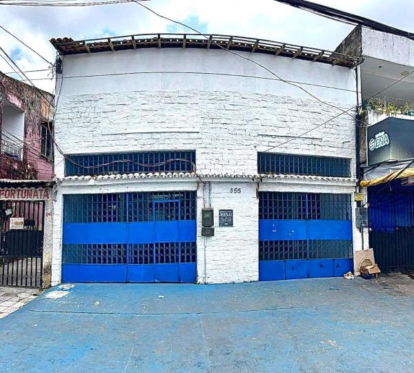 Na fotografii je vidět objekt Casa completa com carro e motorista para a COP 30 em fase final de reforma nacházející se ve městě Belém.
