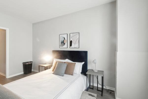 På billedet ses objektet Crest At Peachtree 507 Spacious 1 Bd 1 Bth beliggende i byen Atlanta.