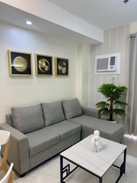 Kuva 2: Asters - Two Bedroom Condo Unit with Balcony