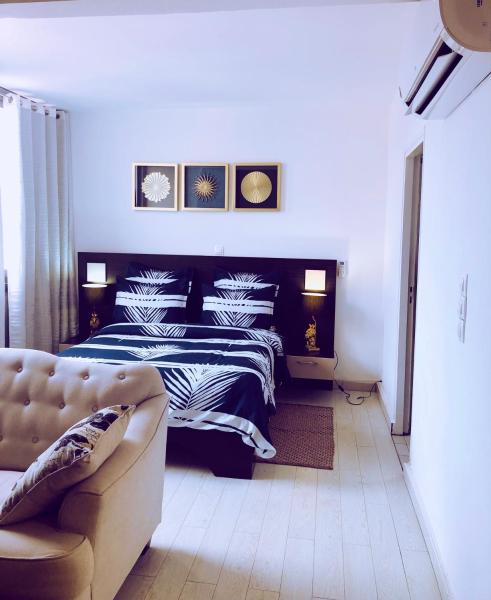 Le Contemporain, Libreville