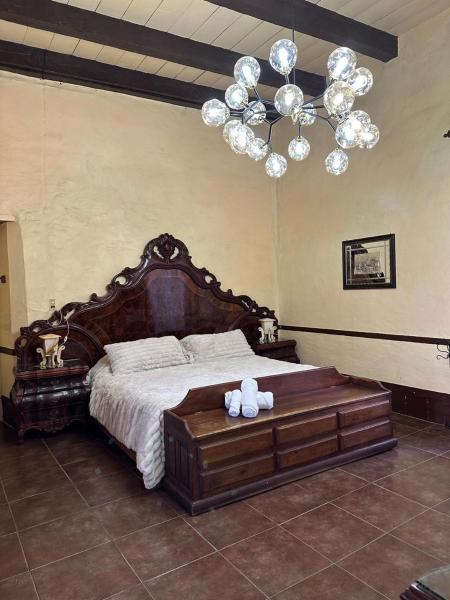 Na foto é possível ver o objeto Hotel cuenca antigua localizado na cidade de Mazamitla.