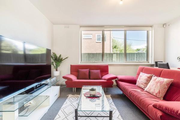 Crimson Clover - Cosy Retreat Near Swinburne Uni - Ivanhoe