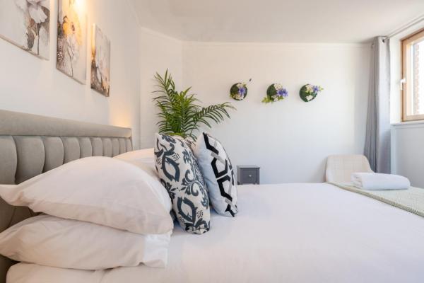 3 Bed Luxury Property in Chelsea, 2 King Size Bed, 1 Double Bed, ideal for families, Londres