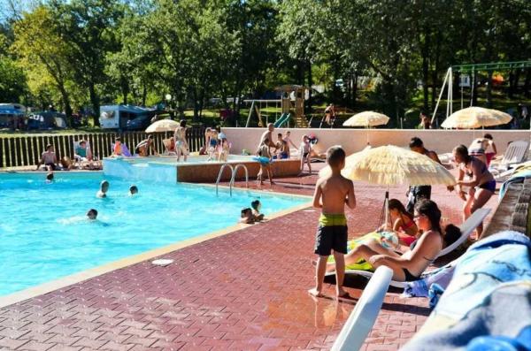 Camping 3 éToiles - Piscine - Ccafgff - Département Dordogne