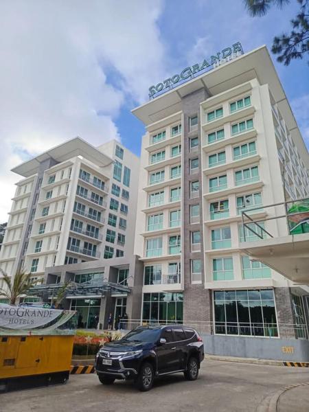 Condo 604 Baguio retreat with pool and gym, Baguio