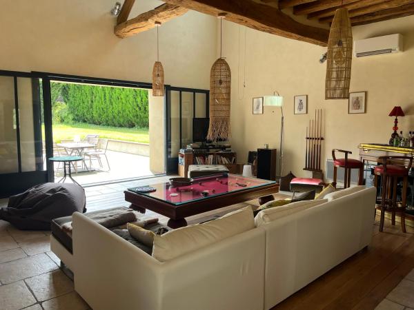 A la foto es mostra l'objecte Loft bourguignon situat a la ciutat de Diges.
