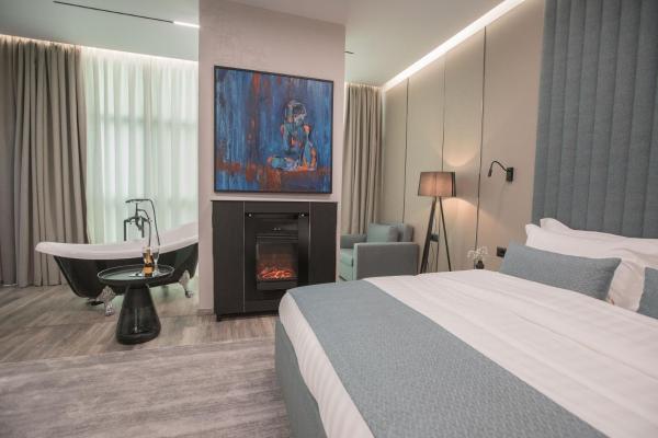 A la foto es mostra l'objecte Hotel Dirista situat a la ciutat de Shkodër.