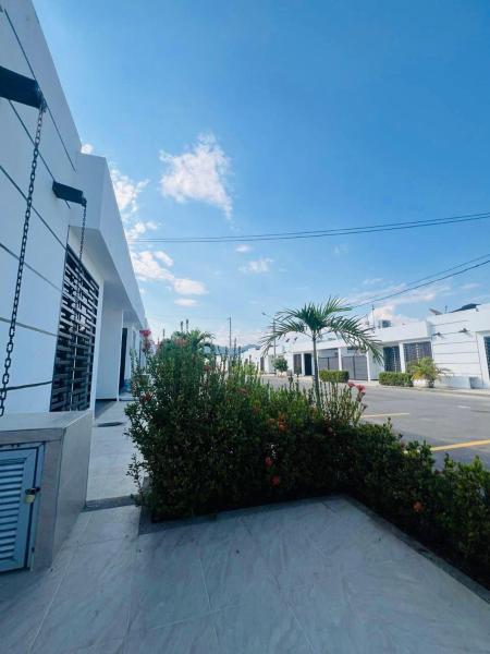 A la foto es mostra l'objecte Hermosa casa en Flandes situat a la ciutat de Topacio.