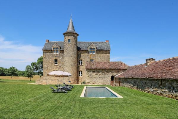 A la foto es mostra l'objecte Chateau de Cambayrac, résidence exceptionnelle pour 12 personnes situat a la ciutat de Vailhourles.