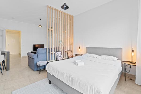 Zdjęcie 3: Studio in city center 15min from airport
