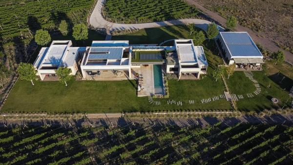 Op de foto is het object Finca Concepto Private Luxury At Alfa Crux te zien, gelegen in de stad Tres Esquinas.