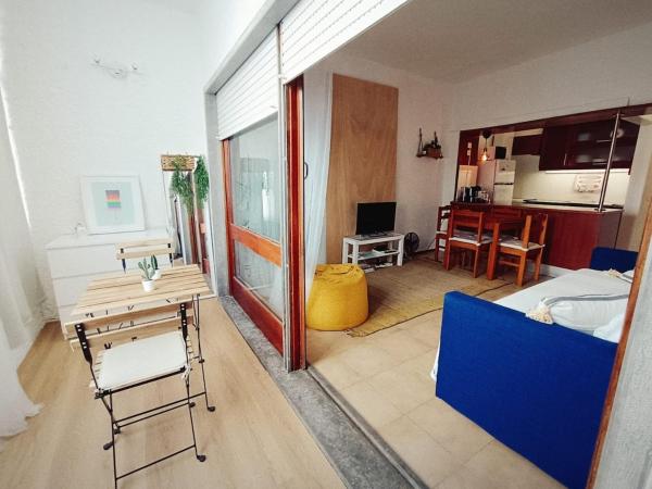 A la foto es mostra l'objecte Apartment Praia Santa Cruz - Casa Duluc situat a la ciutat de Silveira.