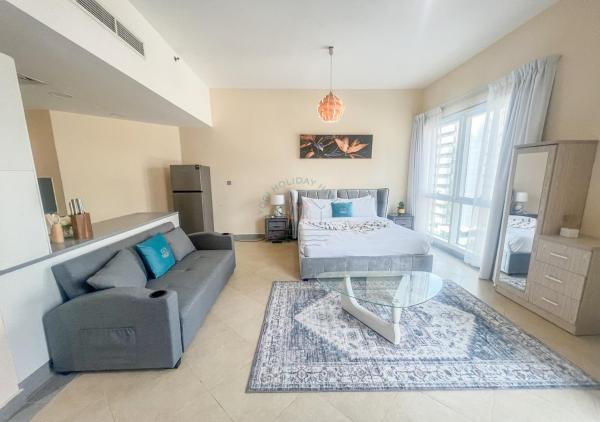 På billedet ses objektet Yogi - Studio - Rooftop Pool - Barsha Heights beliggende i byen Dubai.