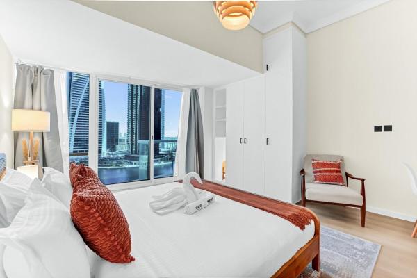 Waves - Modern Studio with Stunning Lake Views in JLT的照片5