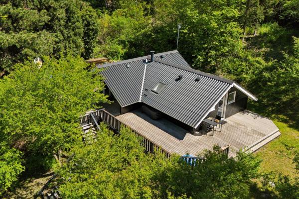 A la foto es mostra l'objecte Well-Maintained Holiday Home Close To Ebeltoft Town And Golf Course situat a la ciutat de Ebeltoft.