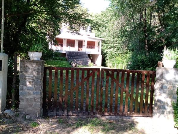 La photo montre l'objet Casa Ortiz situé dans la ville de Río de los Sauces.