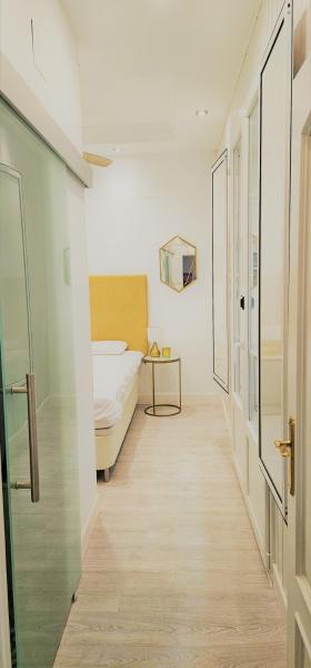 Na zdjęciu widoczny jest obiekt Stay Home & Away in the Heart of Historic Town of Malaga położony w mieście Malaga.