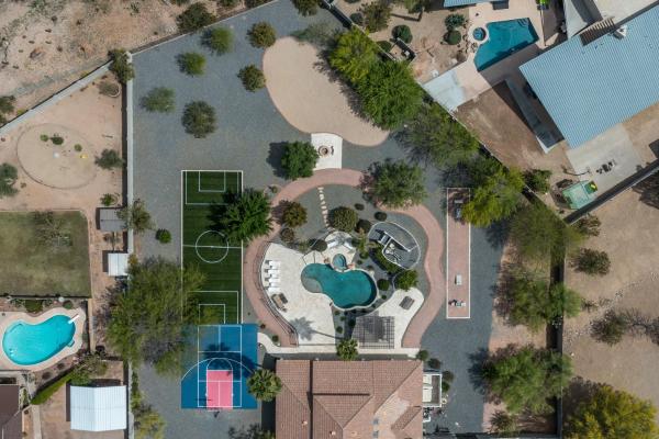 Pickleball Cornhole Basketball Court Tons Of Space At Paradise Heights Retreat - Scottsdale, AZ