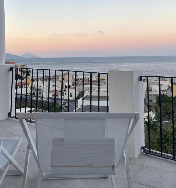 Nella foto è visibile l'oggetto Beach House Casa A Mare in Canneto Lipari situato nella città di Canneto.