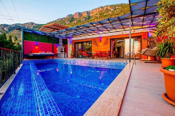 En la foto se muestra el objeto villa mira queen ubicado en la ciudad de Kaş.