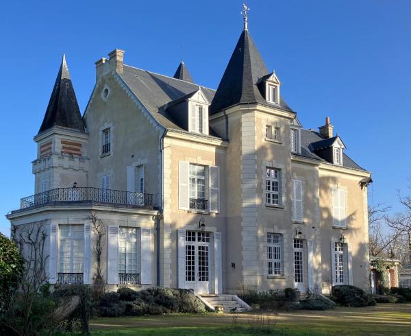 A la foto es mostra l'objecte Magnifique château au cœur de la Touraine situat a la ciutat de Esvres.