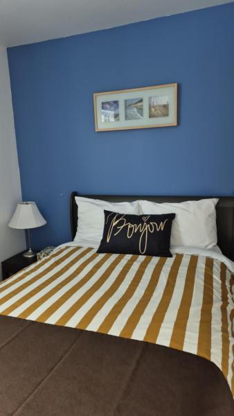 A la foto es mostra l'objecte Motel Le Radisson de Val-David situat a la ciutat de Val-David.