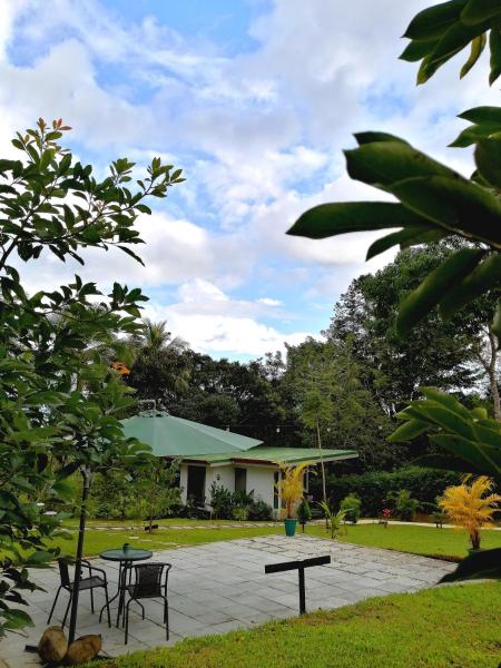 En la foto se muestra el objeto Villa Buenaventura ubicado en la ciudad de San Ramón.