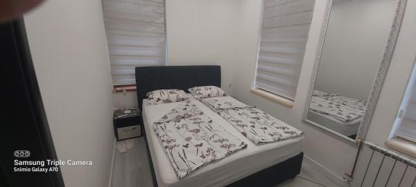 A la foto es mostra l'objecte STUDIO APARTMAN SOl situat a la ciutat de Tuzla.
