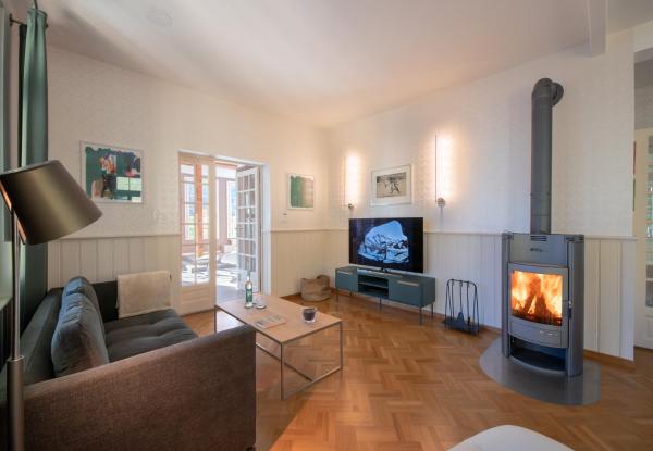 På bilden syns objektet Chalet Hunnenfluh Garden Apartment som ligger i staden Isenfluh.