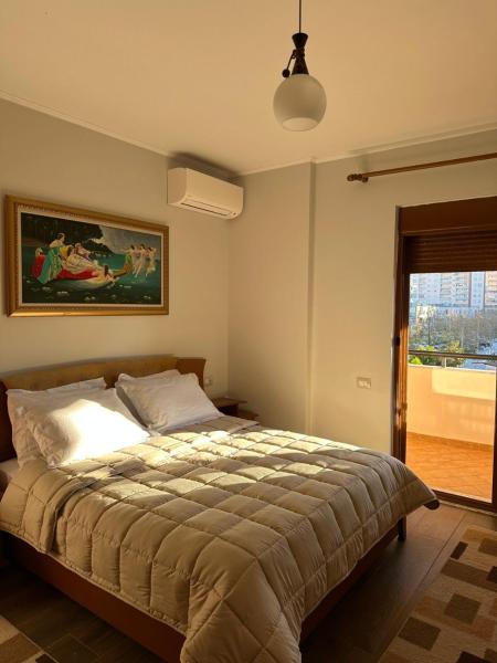 city center apartment, Vlorë