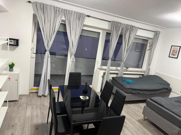 A la foto es mostra l'objecte Zentrale Monteurwohnung Ferienwohnung Recklinghausen 6 Personen situat a la ciutat de Recklinghausen.