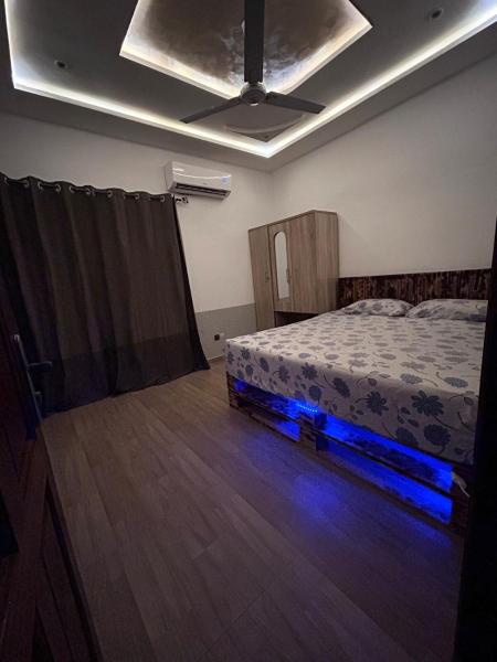 Billede 2: Private compound, room & parlor