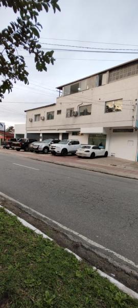 På billedet ses objektet Hotel Avenida ao lado do shopping beliggende i byen Guaratinguetá.