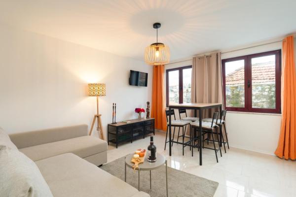 Bilde 1: HostWise - Artistic Escape with Modern Comfort