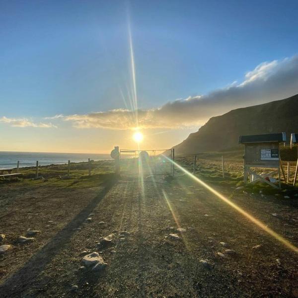 Nella foto è visibile l'oggetto Surf Retreat Lofoten situato nella città di Evjen.